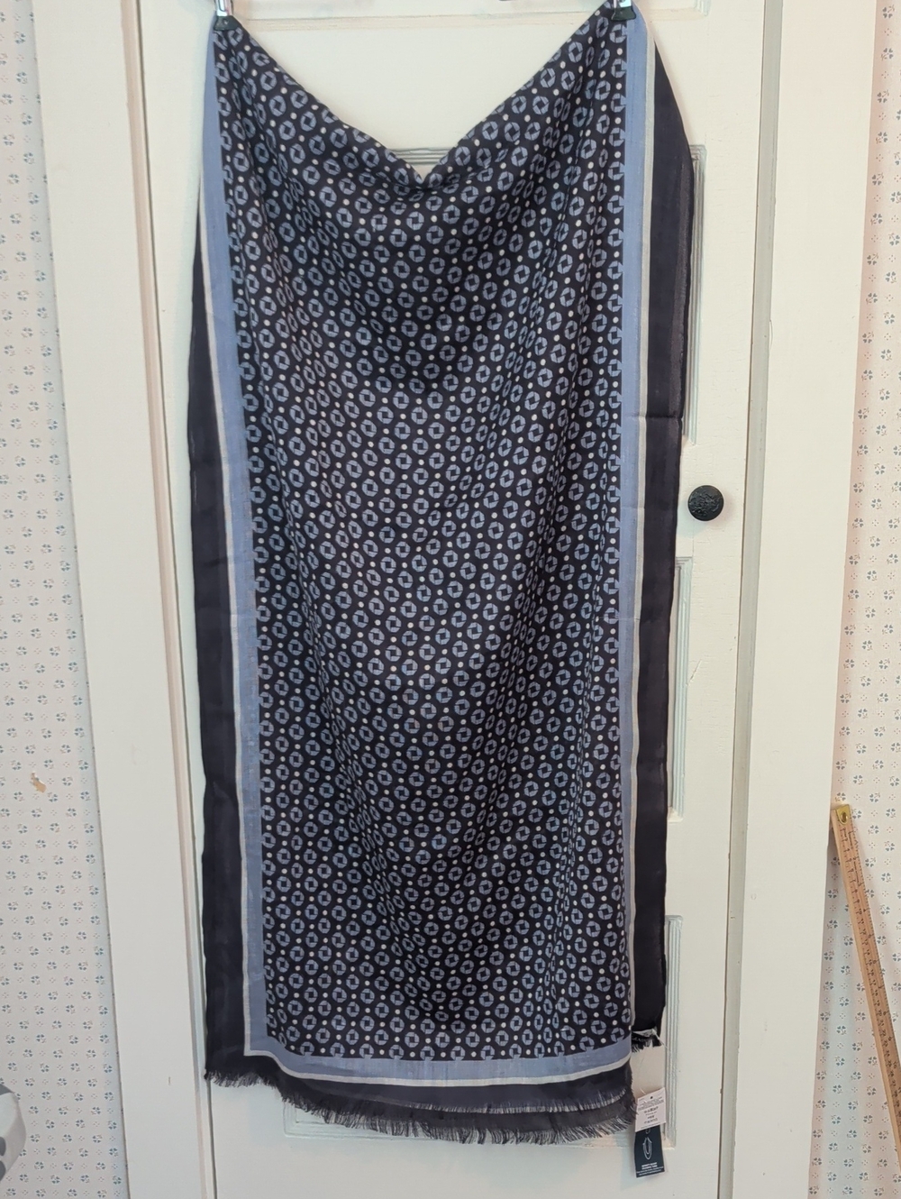 NWT Lands' End Scarf Shawl Wrap Navy Light Blue Patterned